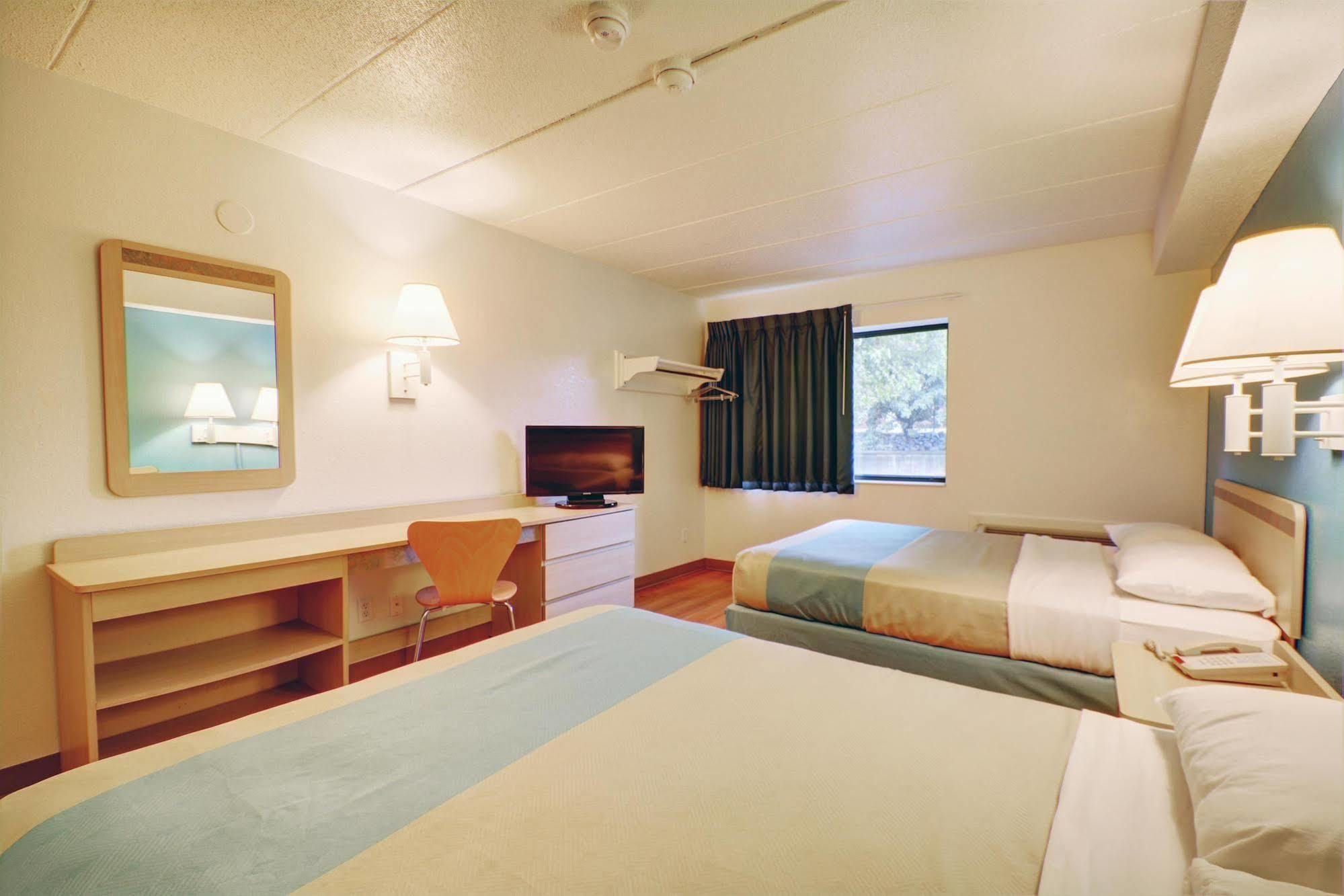 Motel 6-Newport, Ri Eksteriør bilde
